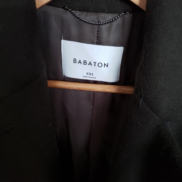 Aritzia wool coat - Picture 3 of 5